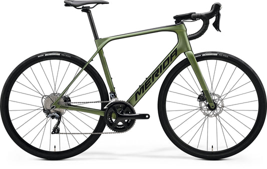 .MERIDA SCULTURA ENDURANCE 5000 CF3 MT GN/BK 700C M 51